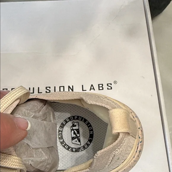 APL Women's Sneakers in Cream - Picture 6 of 8